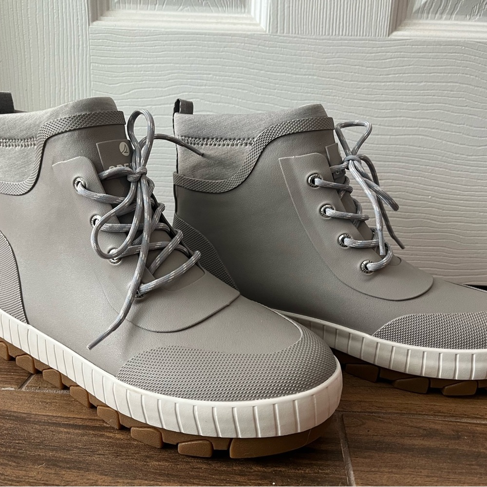 Sperry Light Gray Sneakers